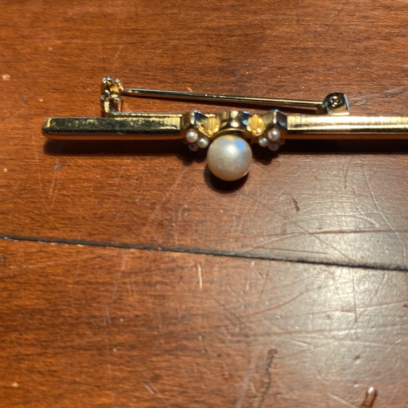 2 Vintage Pearl Brooches - Picture 7 of 8